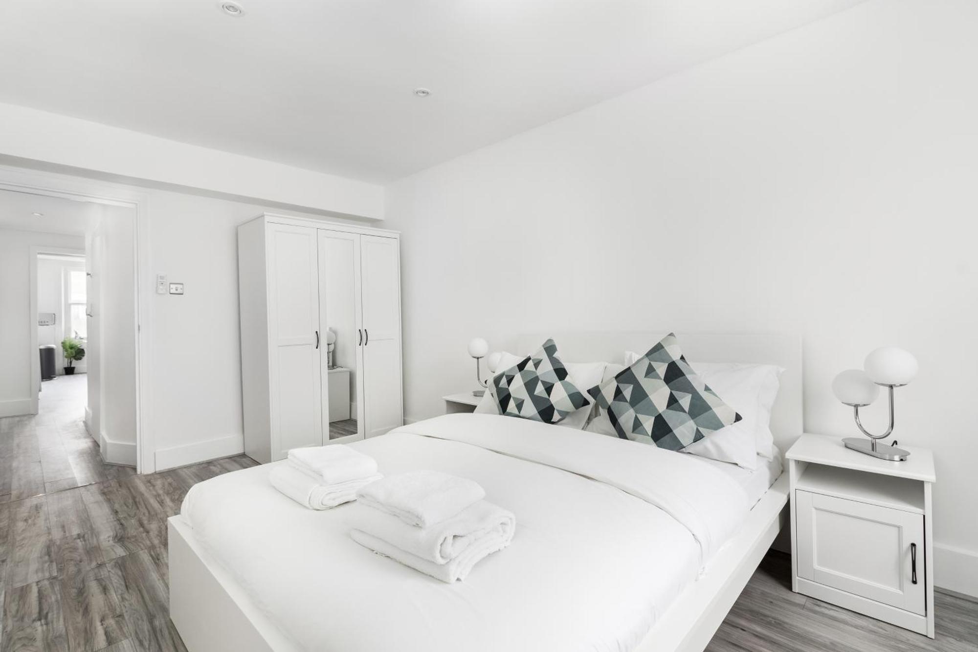 Luxury 3 Bedrooms In Ferienhaus London